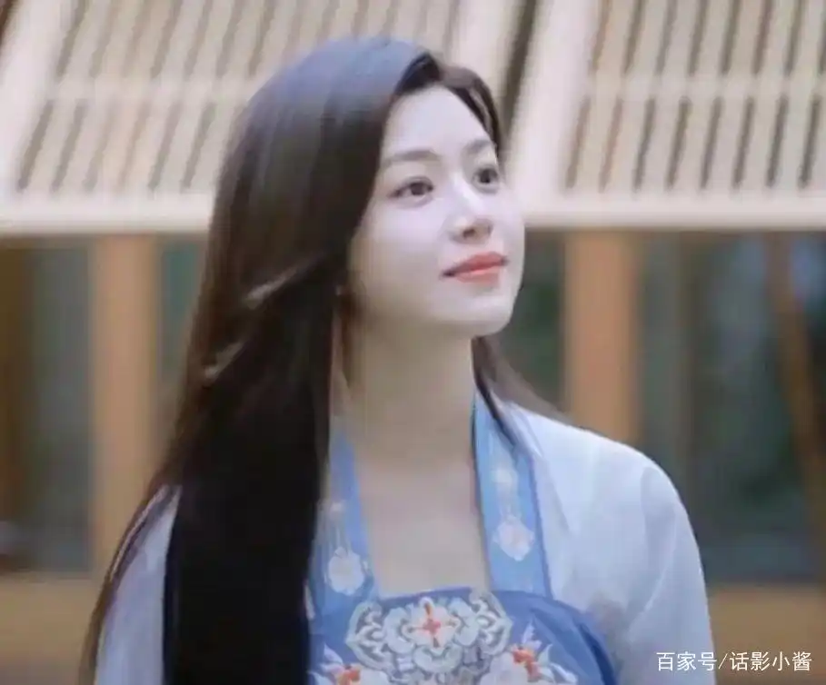 女明星的照片 国内的._真人比照片好看的女明星_不上镜美女