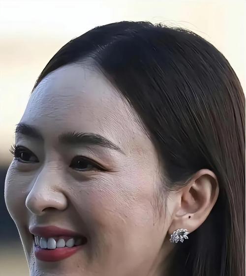 明星女年龄大找小男生明星_03年中国女明星_2003年的女明星