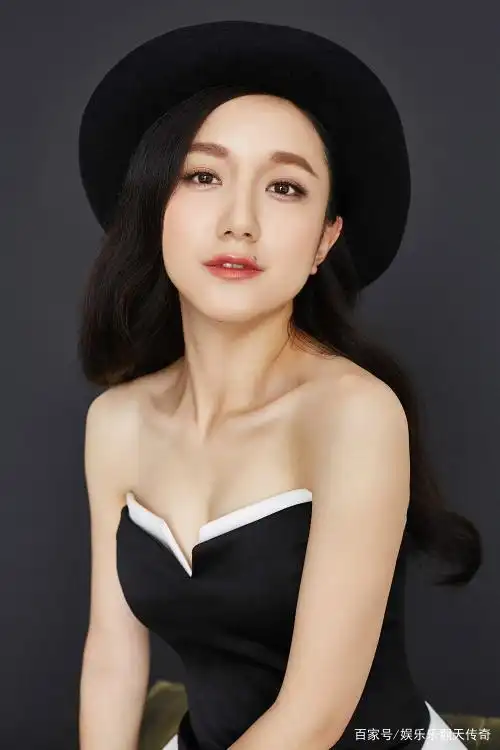 泪痣美女明星推荐_女明星脸上痣的美人_国内雀斑多的女明星